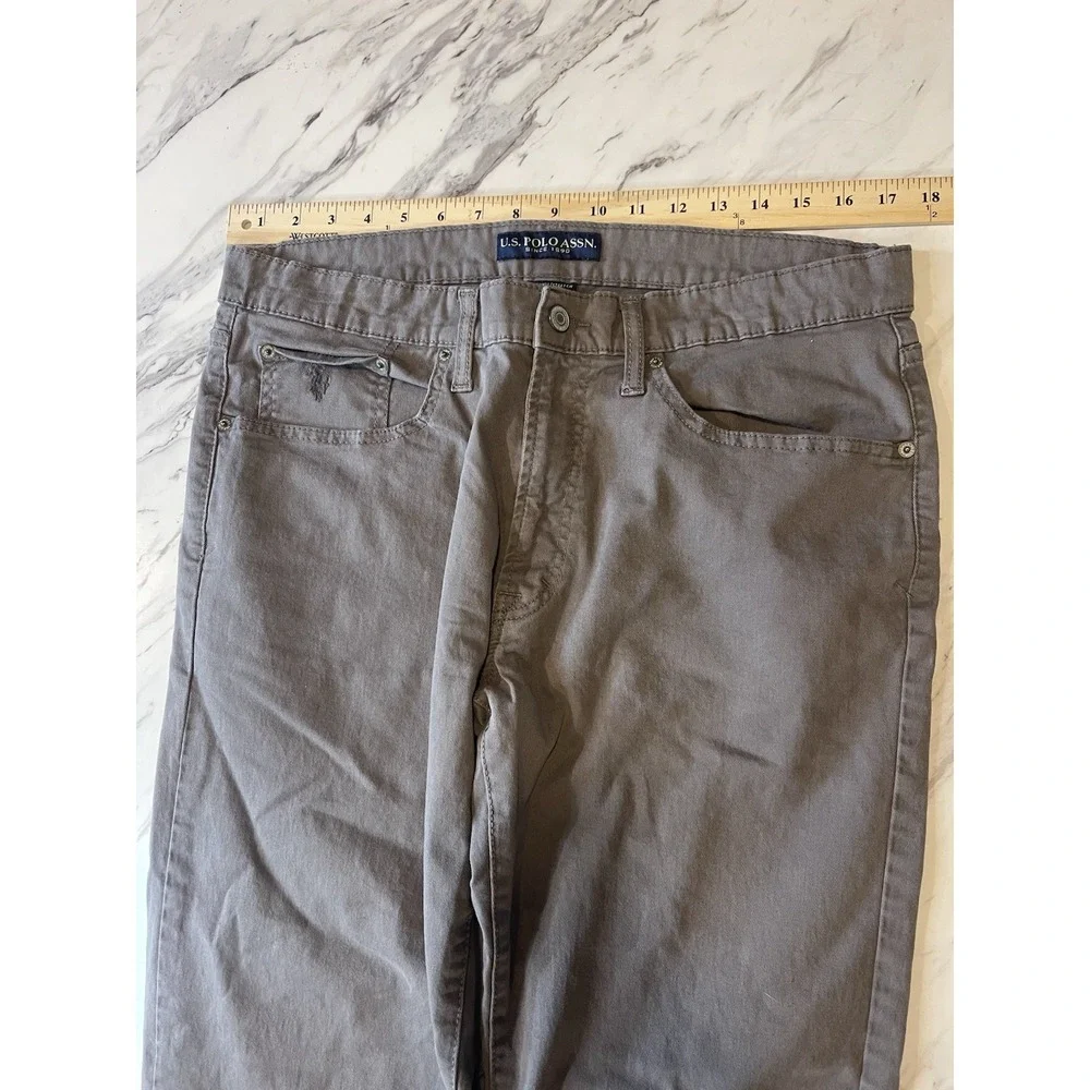 U. S. Polo Assn Jeans. Grey Size 36x32. Fits 34x30